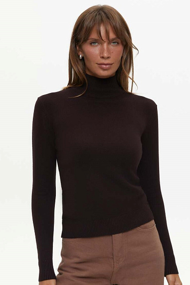 Sweter z golfem w kolorze brązowy  - 1837-38209